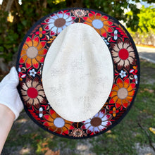 Load image into Gallery viewer, Zurine Embroidered Sombrero