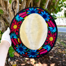 Load image into Gallery viewer, Lost in Flowers Embroidered Sombrero