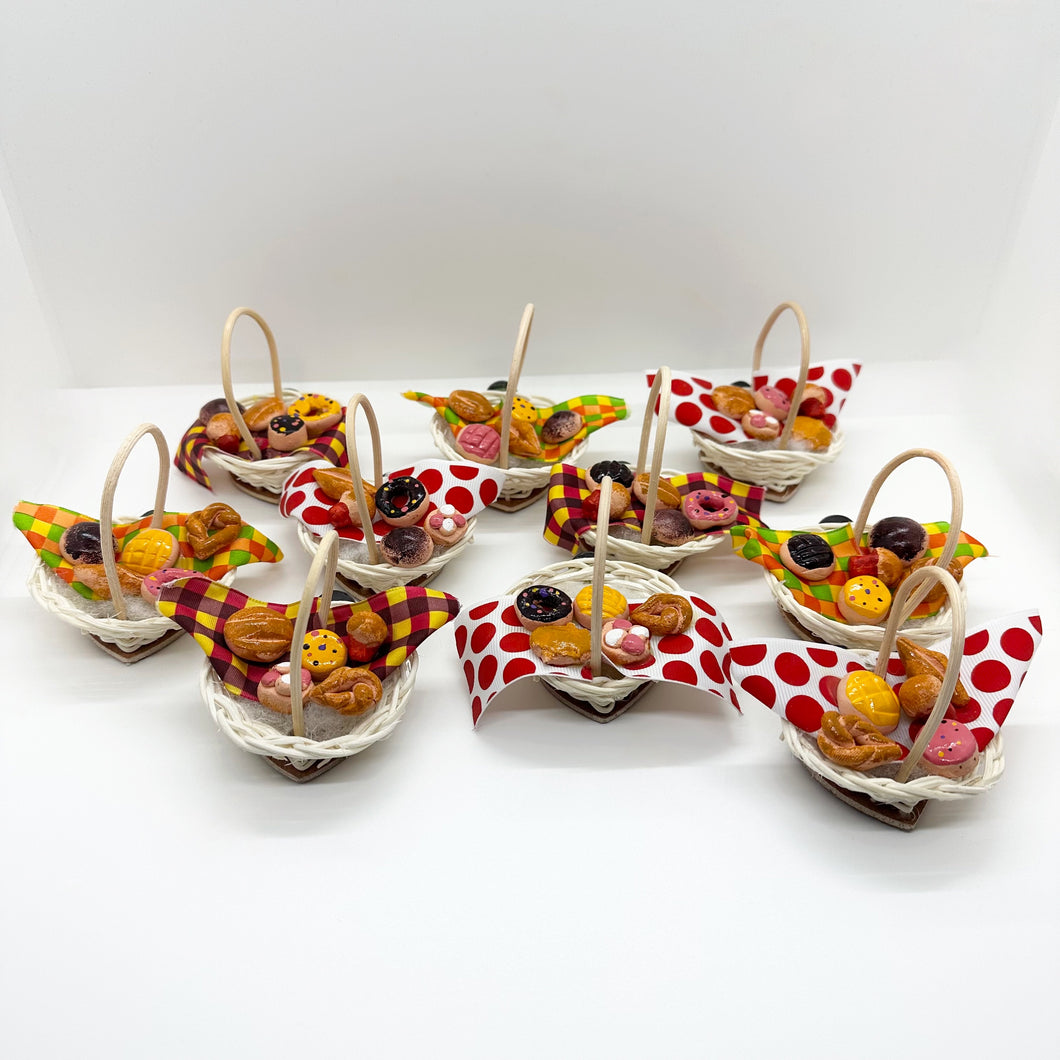 1 PC Miniature Fridge Magnet Basket with Mexican Sweet Bread CANASTITA CON PAN Y IMAN (Picked Randomly)