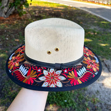 Load image into Gallery viewer, Mariela Embroidered Sombrero