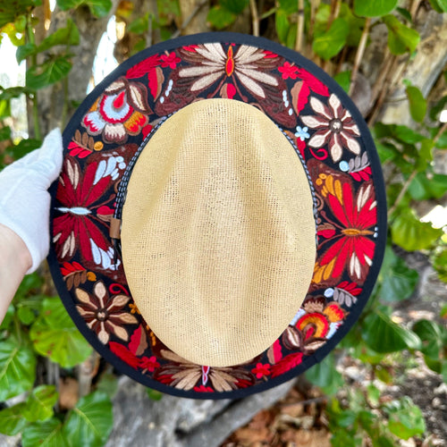 Mariposas Embroidered Sombrero (TAN)